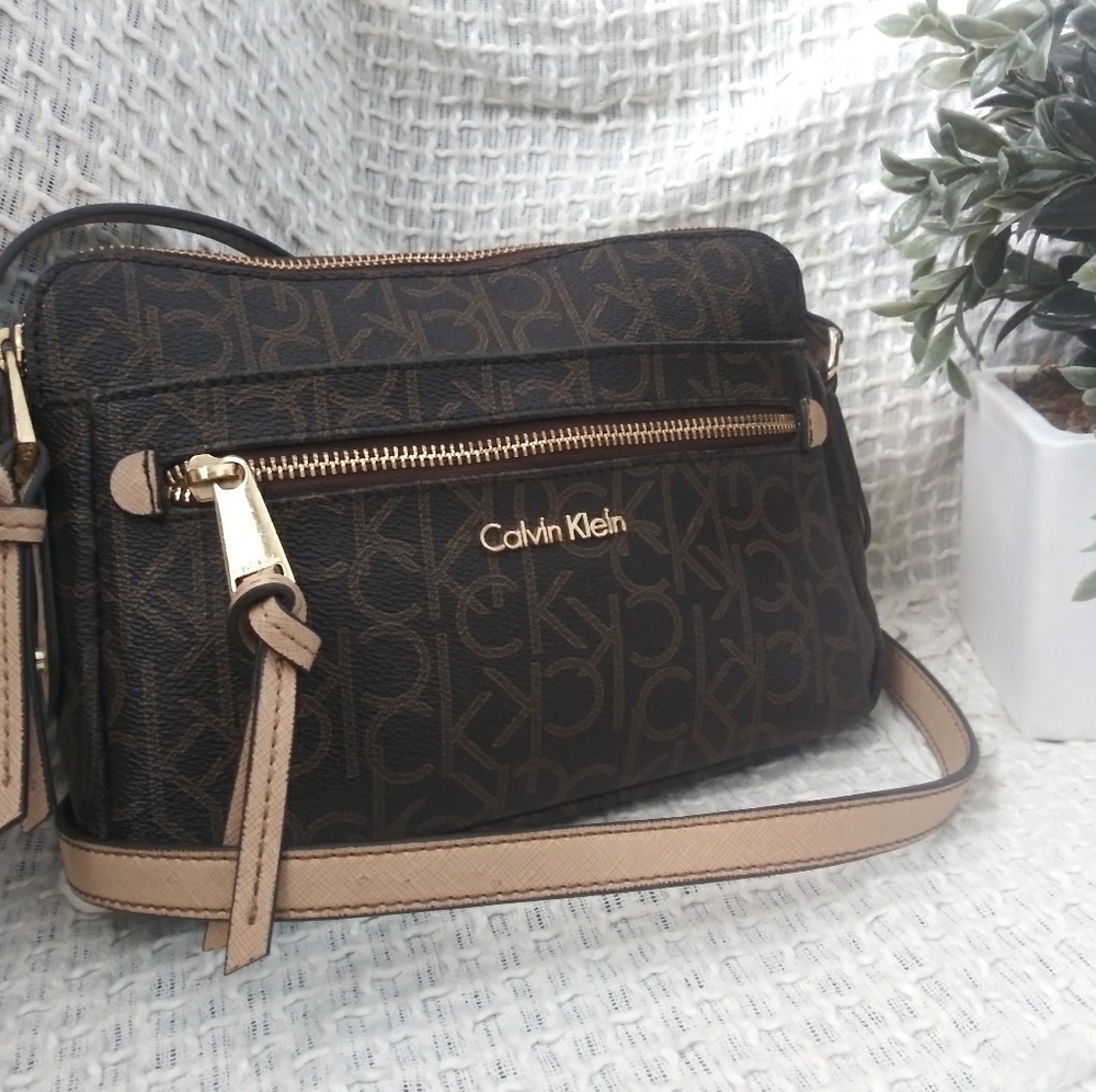 Calvin Klein Cross body classic logo ck Bag